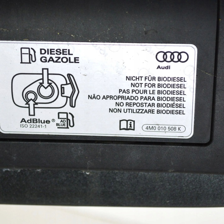AUDI Q5 SQ5 2017 CLAPET GOULOTTE DE REMPLISSAGE CARBURANTS
