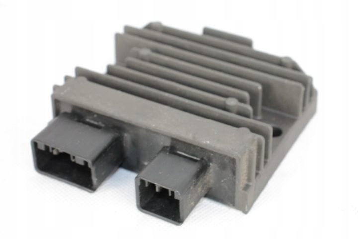 HONDA HORNET RADIO 600 PC41 07+ RÉGULATEUR TENSION