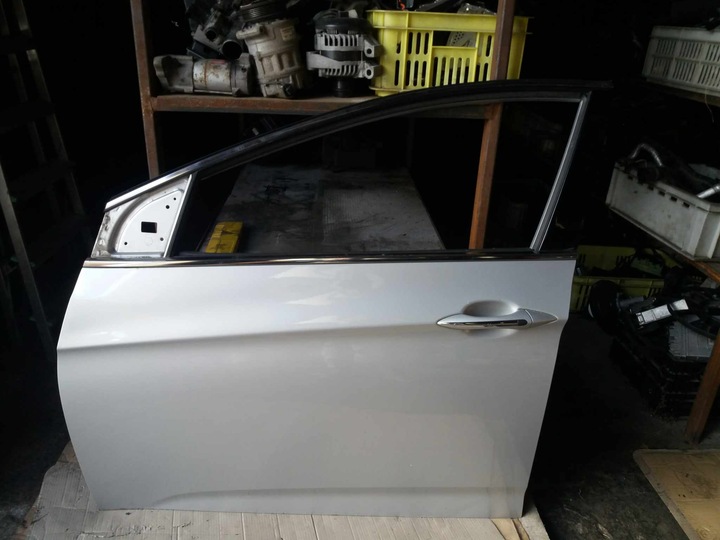 HYUNDAI I40 DOOR LEFT FRONT FRONT N3S photo 1 - milautoparts-fr.ukrlive.com