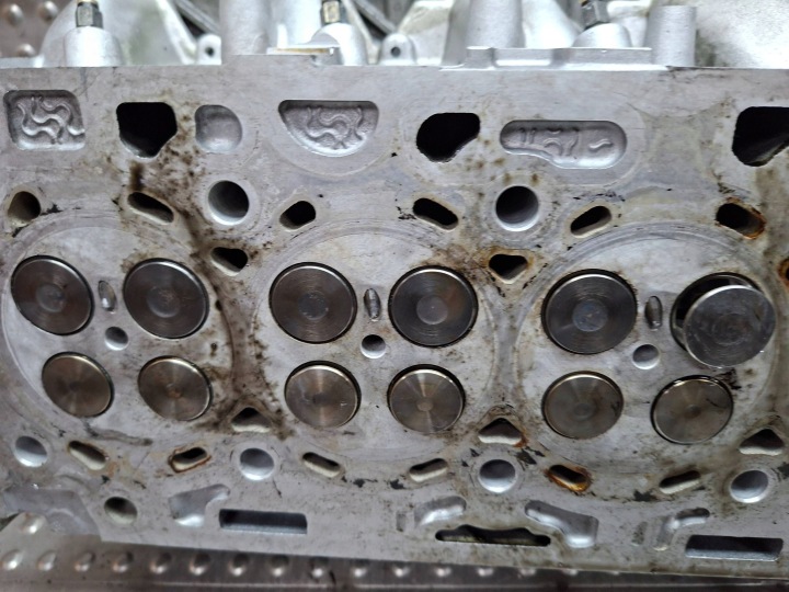 CULASSE MOTEUR 9HX 9HZ ARBRES 9655911480 CITROEN PEUGEOT FORD 1.6 16V HDI