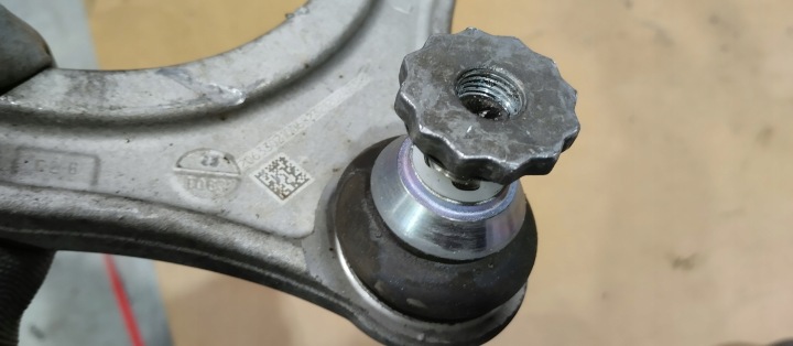 BRAS DE SUSPENSION GAUCHE SUPÉRIEUR AVANT MERCEDES C CLASSE W206 C300E 23R A2063302100