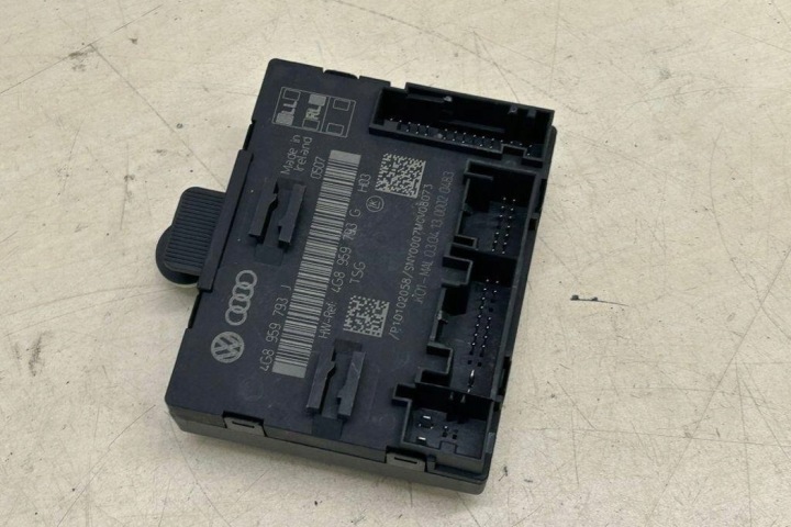 MODULE ARRIÈRE GAUCHES PORTES AUDI A6 (4F2, C6) 4G8959793J 3.0L GASOLINE 2012