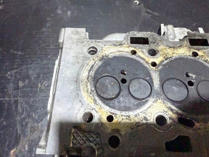 PEUGEOT CITROEN FORD VOLVO CULASSE 1.6 D2 HDI EHDI E-HDI 8V TDCI 9684487210