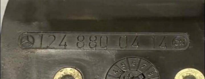 MERCEDES-BENZ E W124 FIXATION DÉFLECTEUR PARE-CHOCS ARRIÈRE