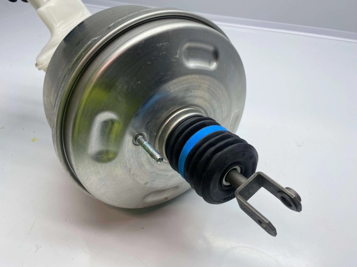MERCEDES-BENZ EQB BOOSTER SERVO FREINS AVEC GLOWNYM CYLINDREM EQB 250+ 2024