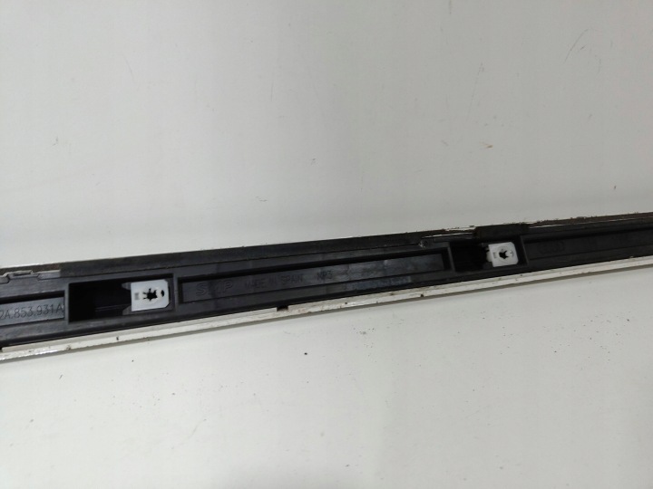 AUDI A1 S-LINE MOULURE SEUIL GAUCHE 82A853931A