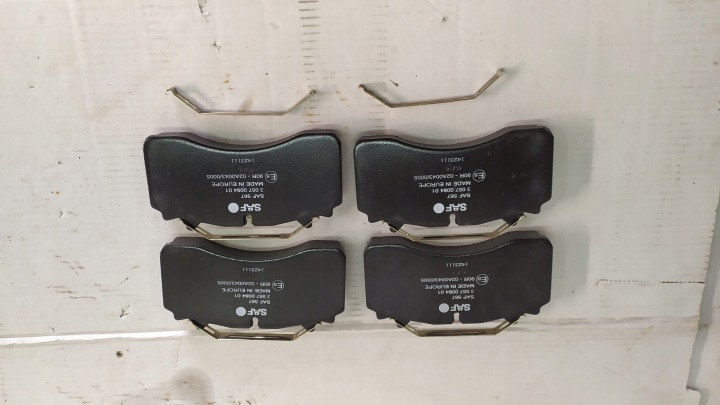 PLAQUETTES FREIN MAN TGA TGS TGX TGM SAF 5130570084