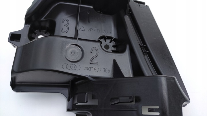 AUDI E TRON 4KE AVANT LIFT GLISSIÈRE FIXATION PARE-CHOCS GAUCHE ARRIÈRE ARRIÈRE (TC224)