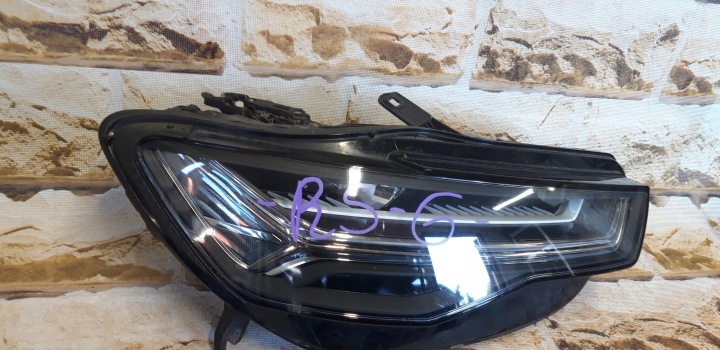 AUDI RS6 4G0 17'MATRIX LED NOIR MILIEU DROITE PHARE EUROPE 4G0941036B