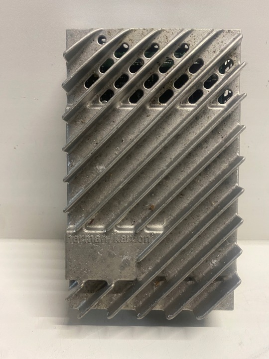 MINI COOPER R57 R57N R58 R59 R60 R61 AMPLIFICATEUR HARMAN BECKER 9388960