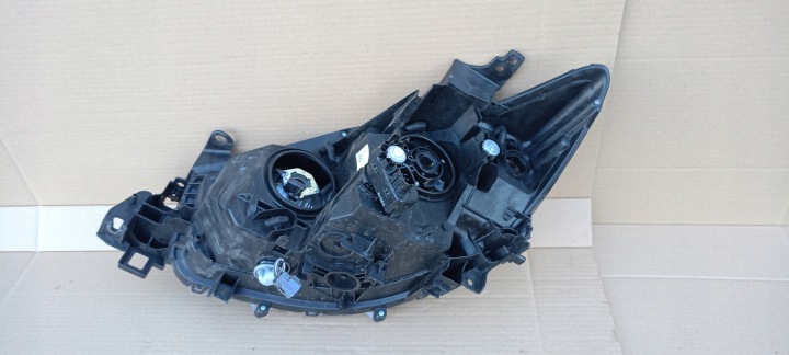 PHARE AVANT AVANT DROITE MAZDA CX5 12-15ROK KD31-51030 K2442 W0462 ORIGINAL