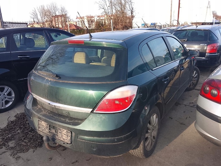 PARE-CHOCS ARRIÈRE OPEL ASTRA H Z398