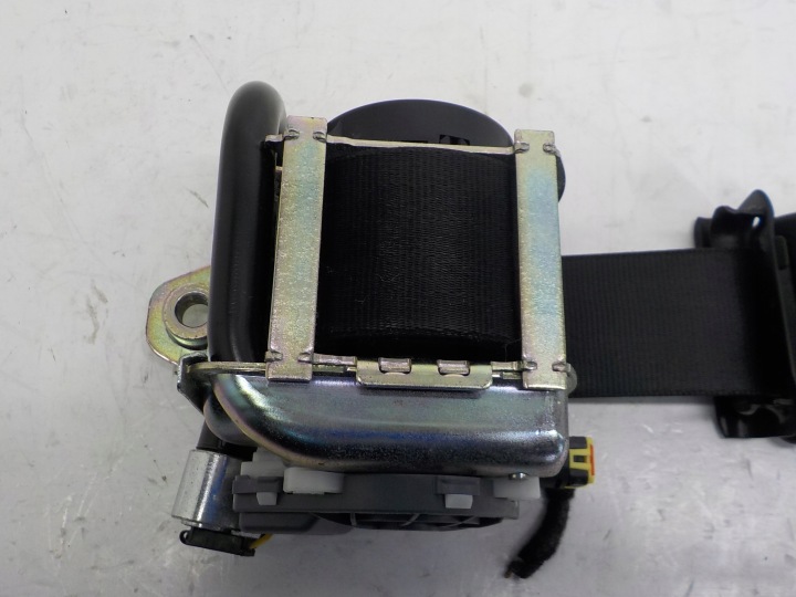 AUDI A3 8P CABRIO CEINTURE DE SÉCURITÉ TENDEUR DROIT AVANT 8P7857706A
