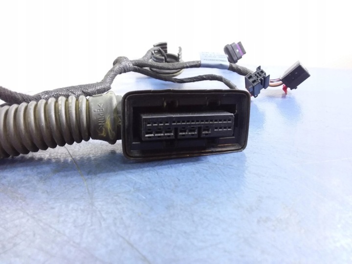 AUDI Q5 8R FAISCEAU DE CÂBLES PORTES ARRIÈRE GAUCHE 8R0971687AJ