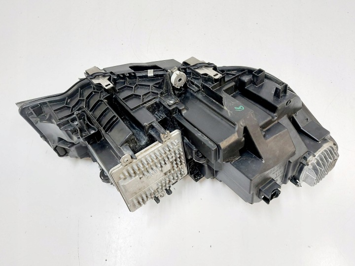 BMW 3 G21 G20 20R. PHARE GAUCHE AVANT LED POUCES 9481703