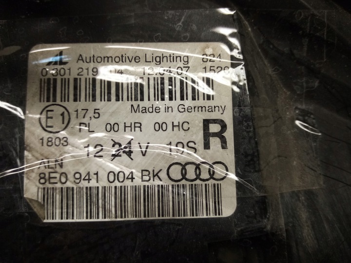PHARE PROJECTEUR DROIT AVANT AUDI A4 B7 8E0941004BK H7