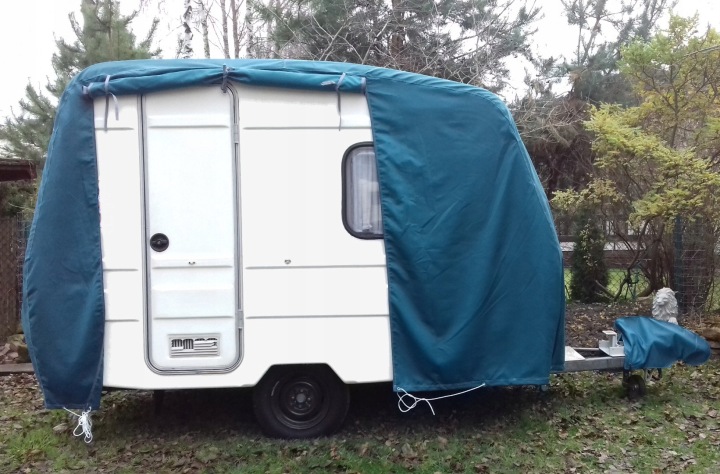HOUSSE SUR PRZYCZEPE DE CAMPING NIEWIADOW N126