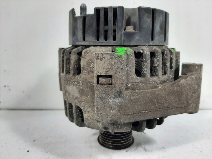 MERCEDES CL203 C180 01R ALTERNATEUR VALEO 120A 0111548402