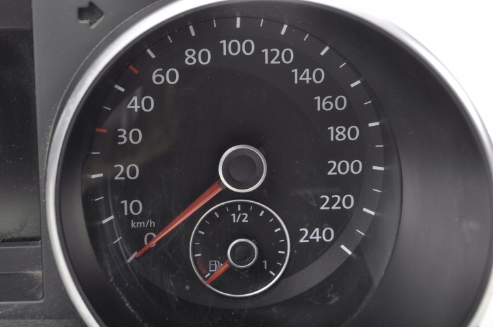 VOLKSWAGEN GOLF VI 2.0 TDI COMPTEUR TABLEAU DE BORD 5K0920870E EUROPE