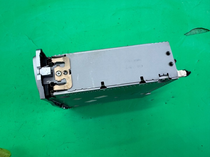 RADIO D'USINE AUTORADIO MP3 281158023R RENAULT MEGANE 3 III 08- CODE