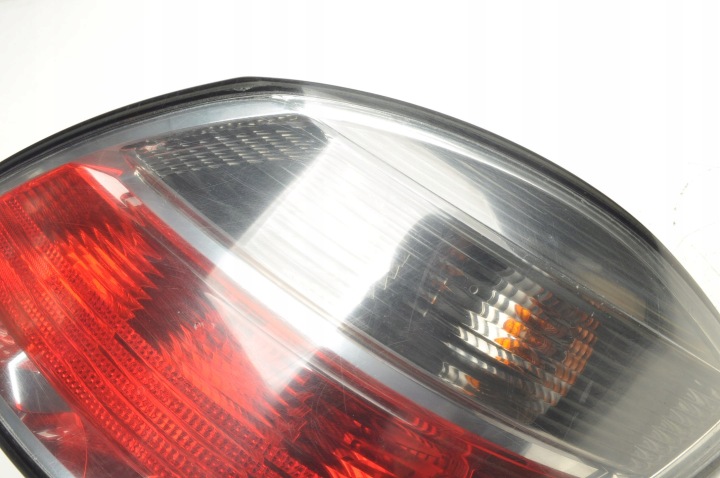 PHARE DROITE ARRIÈRE OPEL ASTRA H LIFT 5D