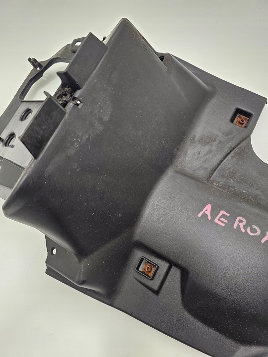 YAMAHA AEROX 50 PASSAGE DE ROUE PROTECTION REMPLISSAGE