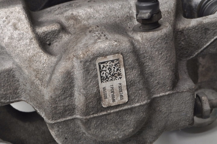 VOLVO XC40 II 1.5 T3 ÉTRIER DE FREIN DE FREIN DROIT AVANT 31471193 32287453
