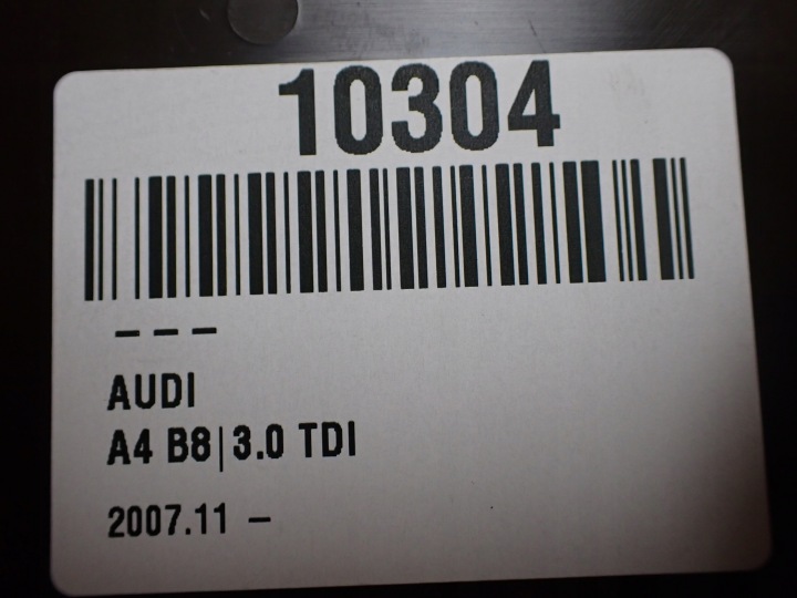 BOUCHON CONSOLES DROITE AUDI A4 B8 AVANT 2008R 3.0 TDI 8K0857086B 10304