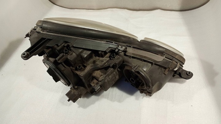 MERCEDES E W211 02-09 PROJECTEUR PHARE GAUCHE AVANT AVANT GAUCHE C504