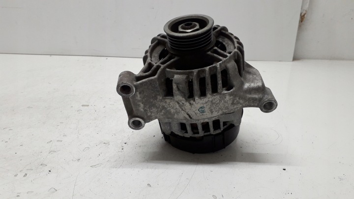 FIAT IDEA LANCIA MUSA 1.4 ALTERNATEUR 90A DAN519 102211-8472
