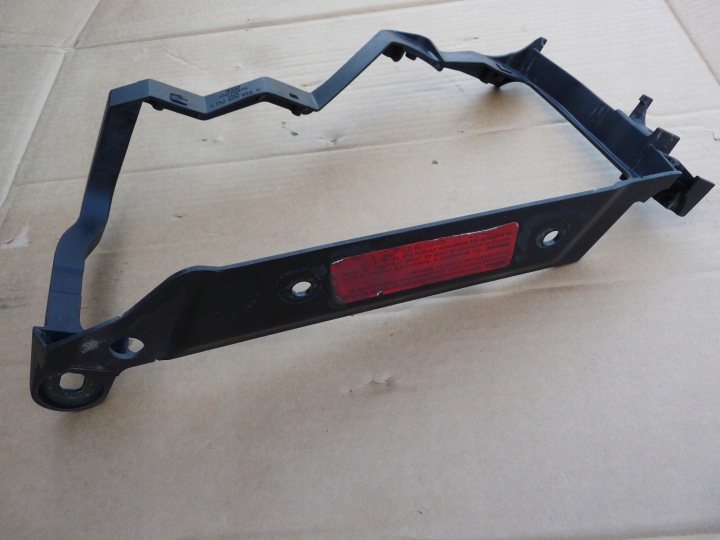 AUDI A8 D2 FIXATION PHARES OCULAIRE GAUCHE 4D0805855K