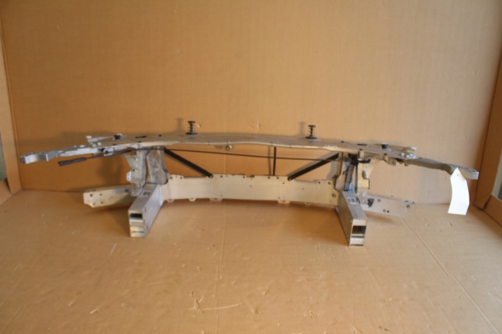 PANNEAU AVANT RENFORCEMENT POUTRE MERCEDES E-KLASA W213 213 63 AMG LIFT