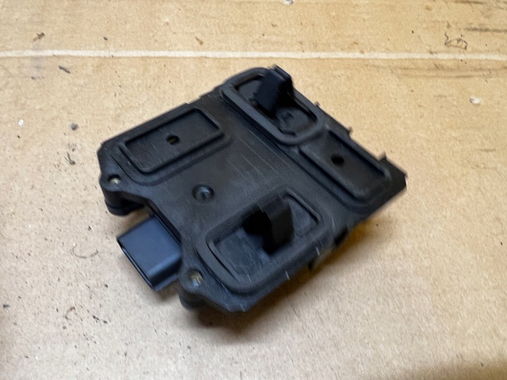 RADAR CAPTEUR MORT ZONES BLIS FIXATION DROIT GAUCHE FORD ESCAPE MK4