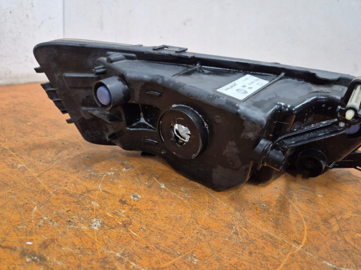 SKODA RAPID 12-`17 PHARE GAUCHE PHARES ANTIBROUILLARD GAUCHE AVANT 5JA941699