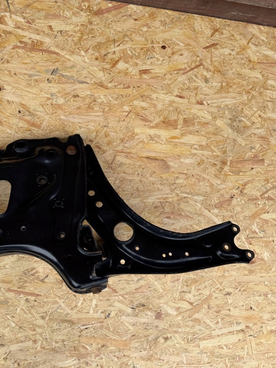 САНКИ ПЕРЕДНІ МАЯТНИКАМИ VOLKSWAGEN GOLF VII 3Q0199347
