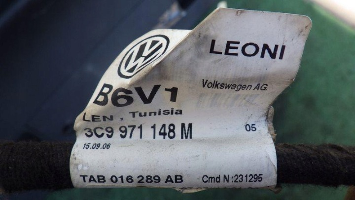 COUVERCLES DE COFFRE ARRIÈRE VITRE L041 VW PASSAT B5 LIFT