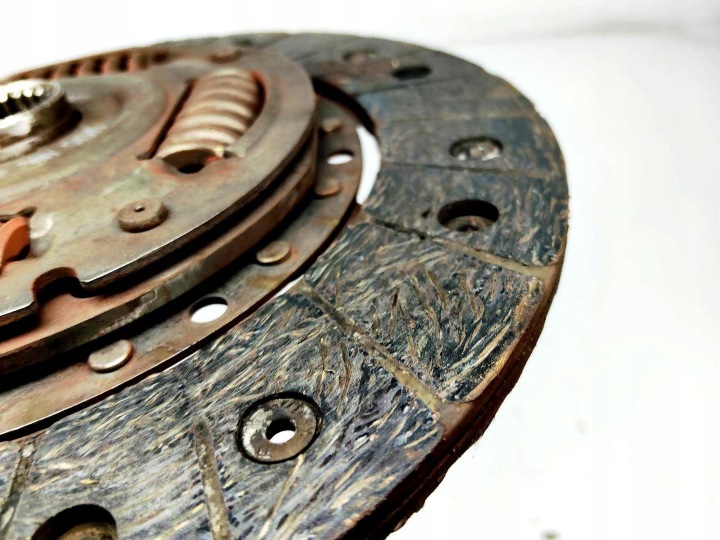 EMBRAYAGE DISQUE COLLIER VOLKSWAGEN PASSAT B5 TDI 1862482031