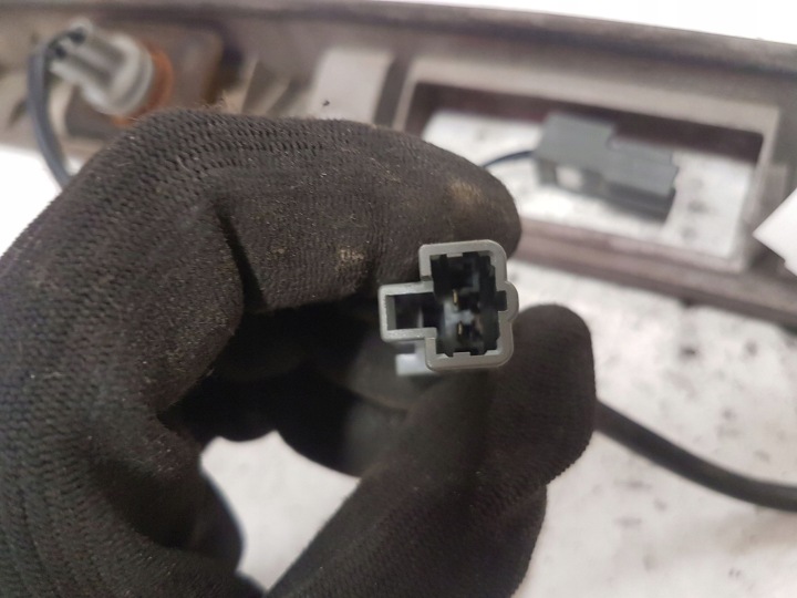 CACHE COUVERCLES DE COFFRE COUVERCLES DE COFFRE KIA CARENS II 0K2FB51270 NR168