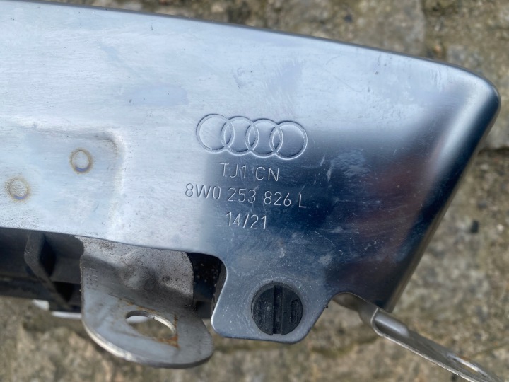AUDI A4 B9 8W EMBOUT SILENCIEUX 8W0253826L ORIGINAL