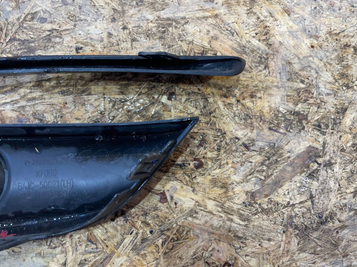 MAZDA 3 BM III LIFT 16-18 GRILLE CALANDRE PARE-CHOCS GAUCHE AVANT AVANT
