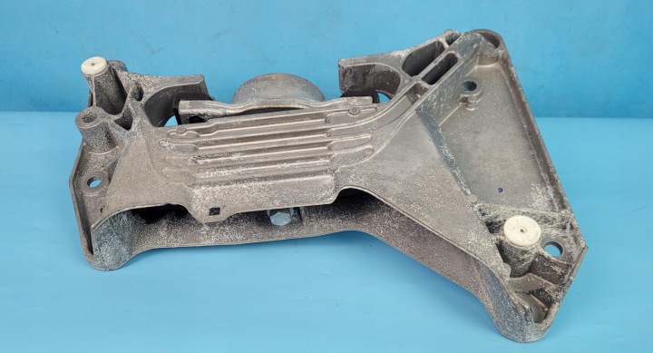BMW 3' G21 318D 2.0D POIGNÉE SUPPORT FIXATION BOÎTE DE VITESSES 9454393 8742698