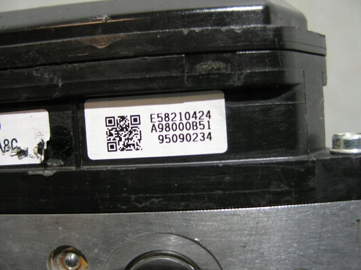 POMPE ABS NISSAN JUKE A98000B51 47660-BF10B