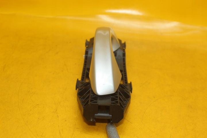 POIGNÉE EXTÉRIEUR DROIT AVANT VW GOLF VII LEON III 5N0837017E 5N0839885H
