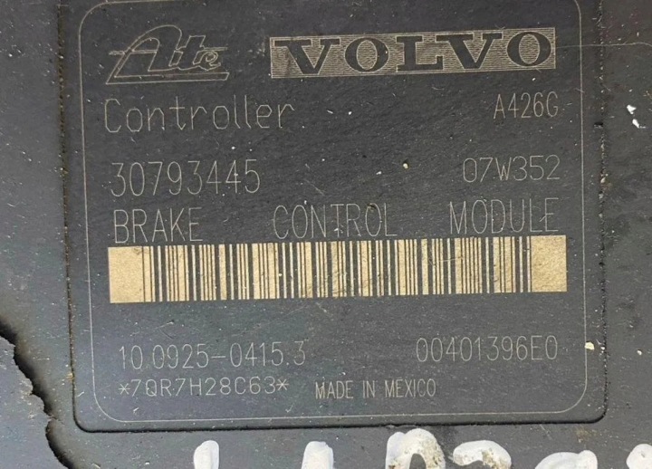 POMPE ABS VOLVO XC60 30793445 2.4L DIESEL 2008
