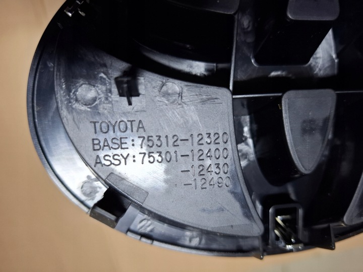 EMBLÈME INSIGNE AVANT TOYOTA AURIS I LIFT 09-12 RAV4 IV 12-15 75312-12320