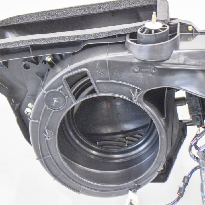 670009118 CHAUFFAGE 3.0 AVEC Q4 301 2014 MASERATI GHIBLI (M157)