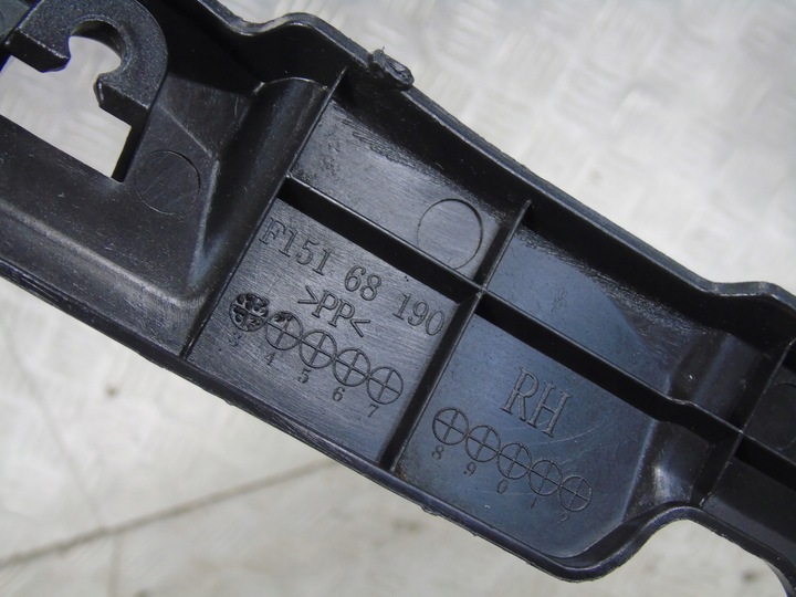 MAZDA RX-8 PROTECCIÓN FORRO DE PUERTA DERECHA PARTE TRASERA F15168190 