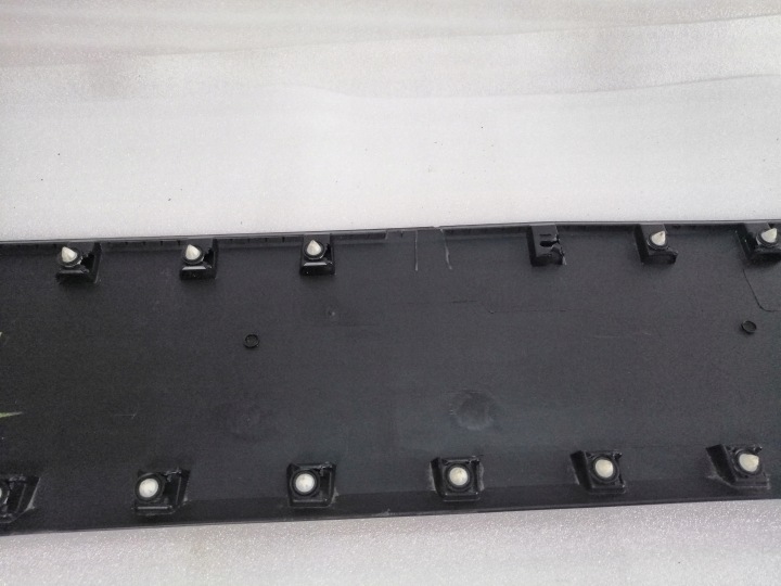 VW CRAFTER MAN TGE MOULURE LATÉRALE PORTES DROITE 7C0853518B
