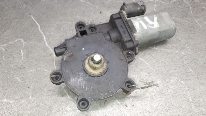 60672277 PETIT MOTEUR VITRES DROIT AVANT ALFA ROMEO 156