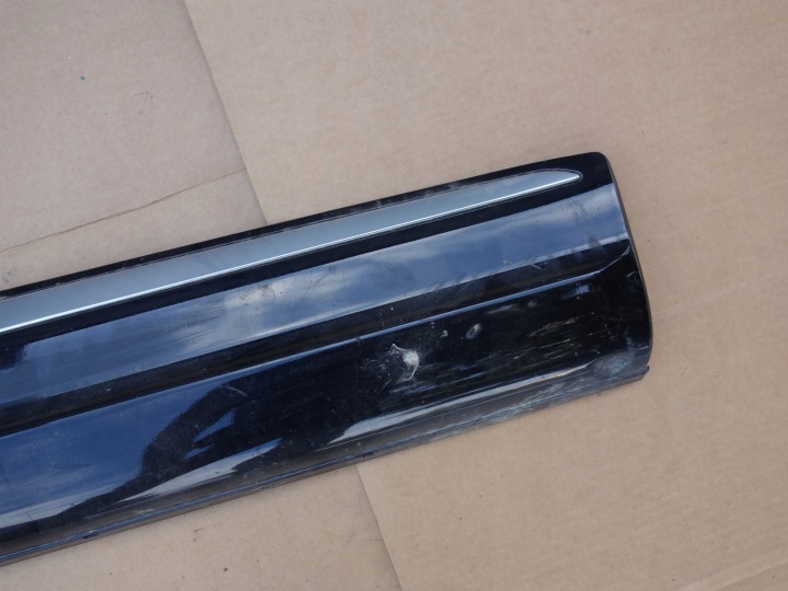MOULURE PORTES VW TIGUAN R-LINE 5N0 5N0854940E DROITE